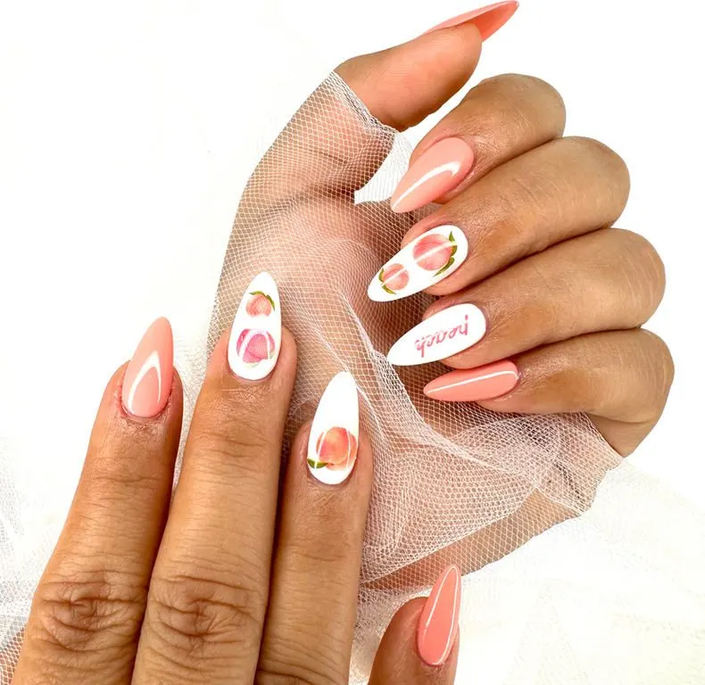 Floral accent nails
